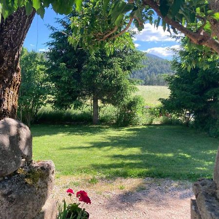 Gite L'Hirondelle Meyrueis Bagian luar foto